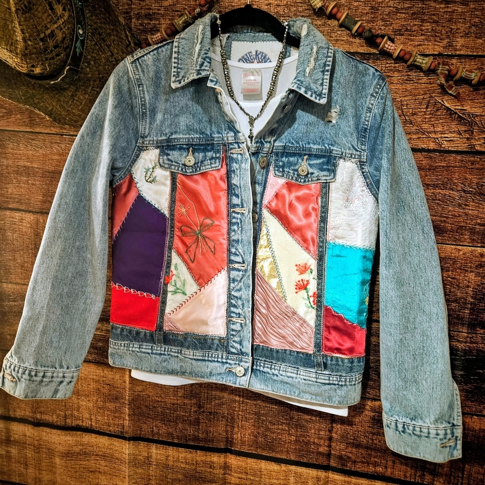 UPCYCLED☆HANDMADE "One Kind Denim Co." Silk Patchworked Denim Jacket! Ladies SM
